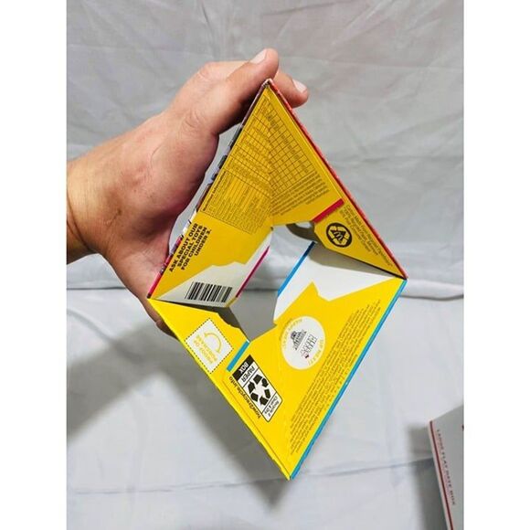 2015 McDonald's Monster High and Batman Unlimited Happy Meal Box - Picture 4 of 5